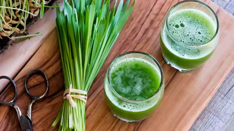 7 Amazing Wheatgrass juice benefits